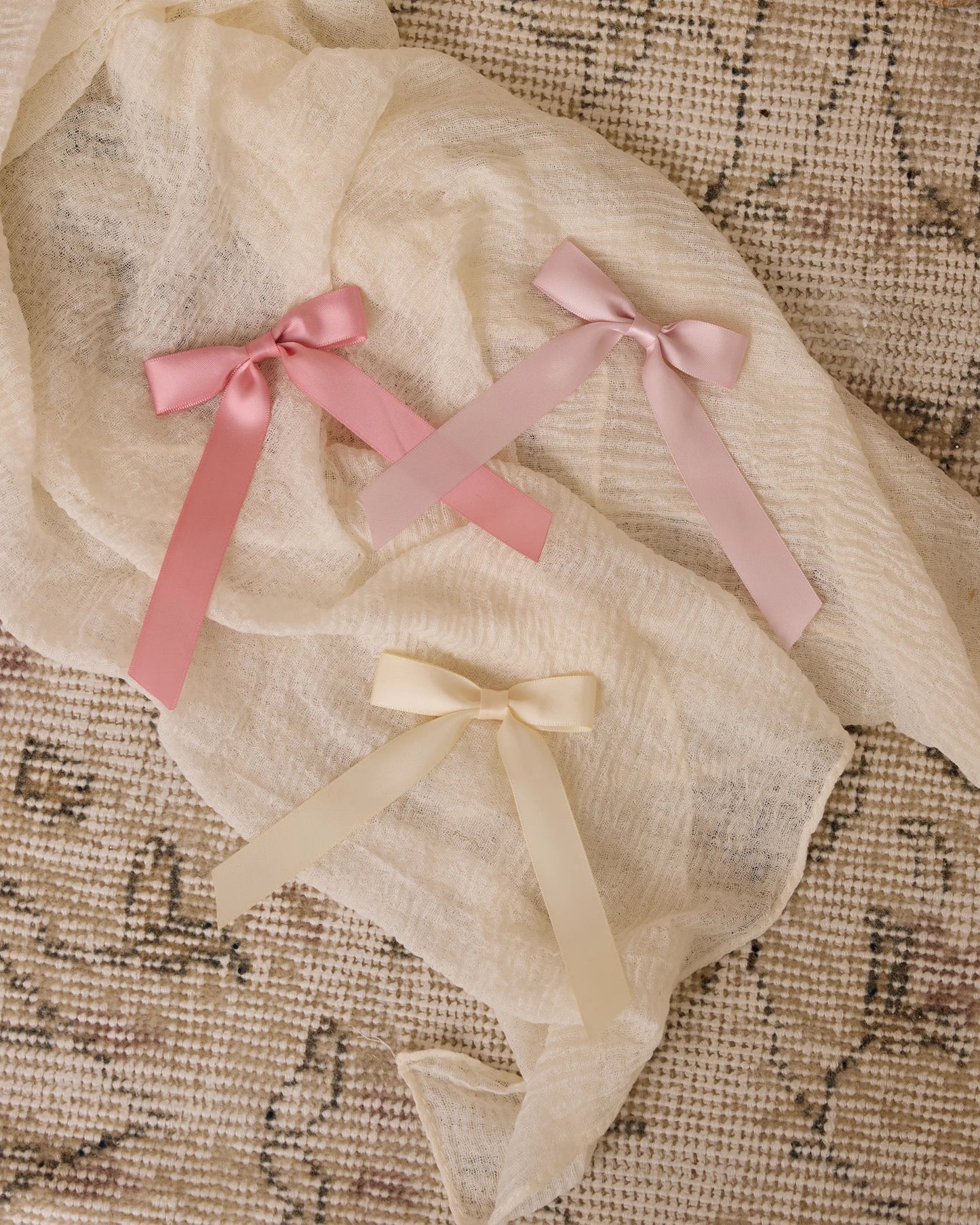 Satin Bow (bubblegum, lipstick, natural)