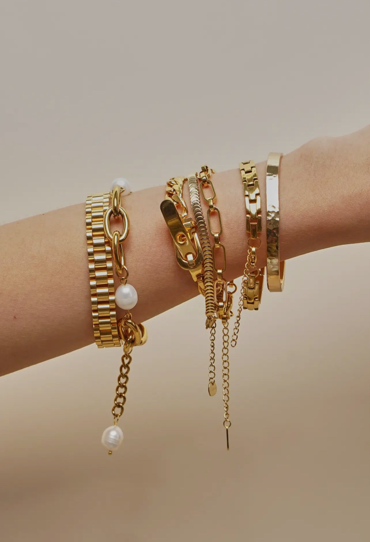 Chunky Chain Bracelet with Pearls