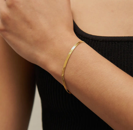 Dainty Herringbone Bracelet