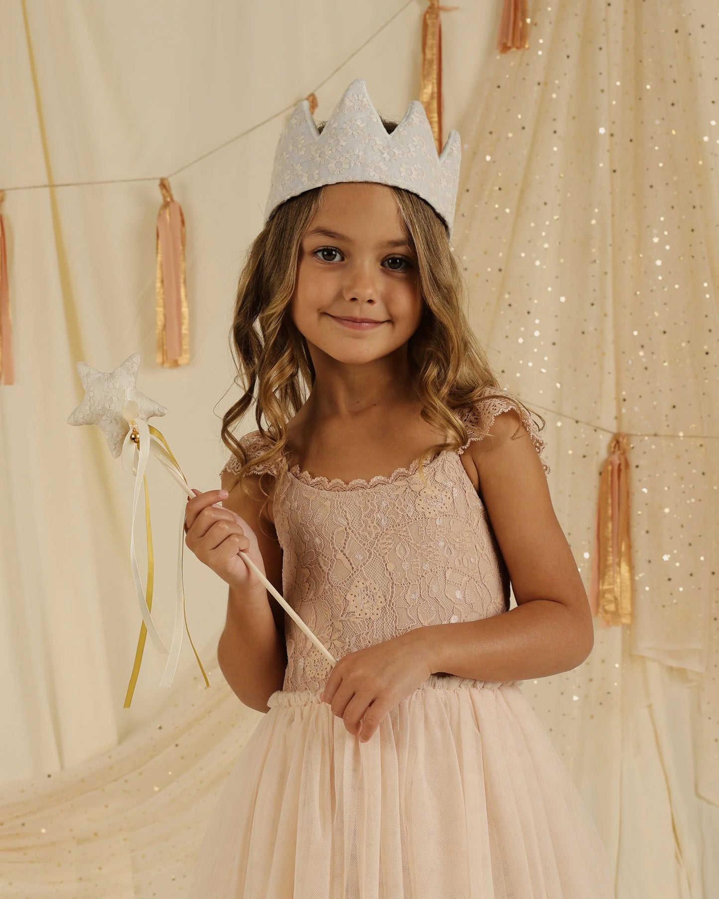 Crown & Wand (daisy embroiderey)