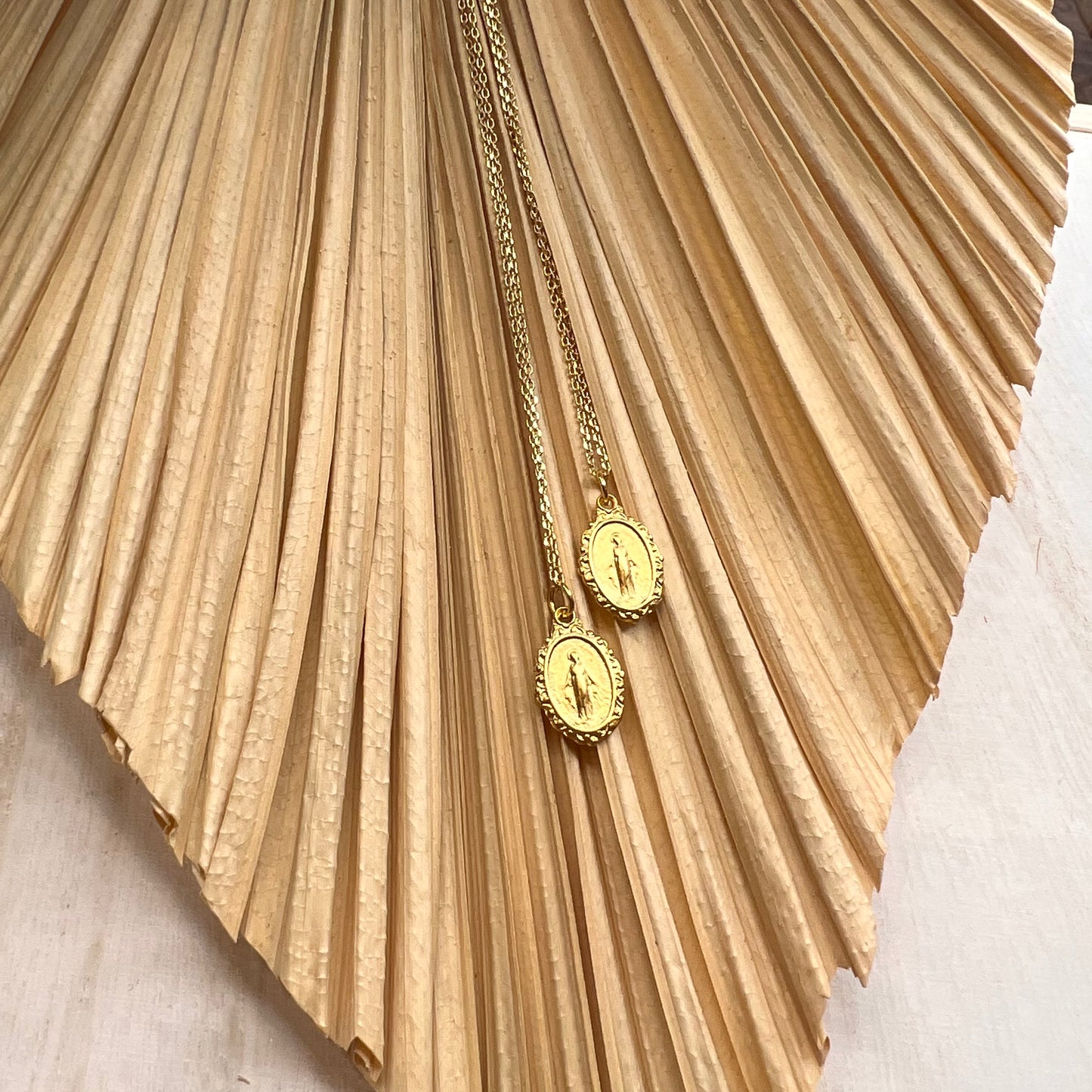 Mary Oval Baroque necklace