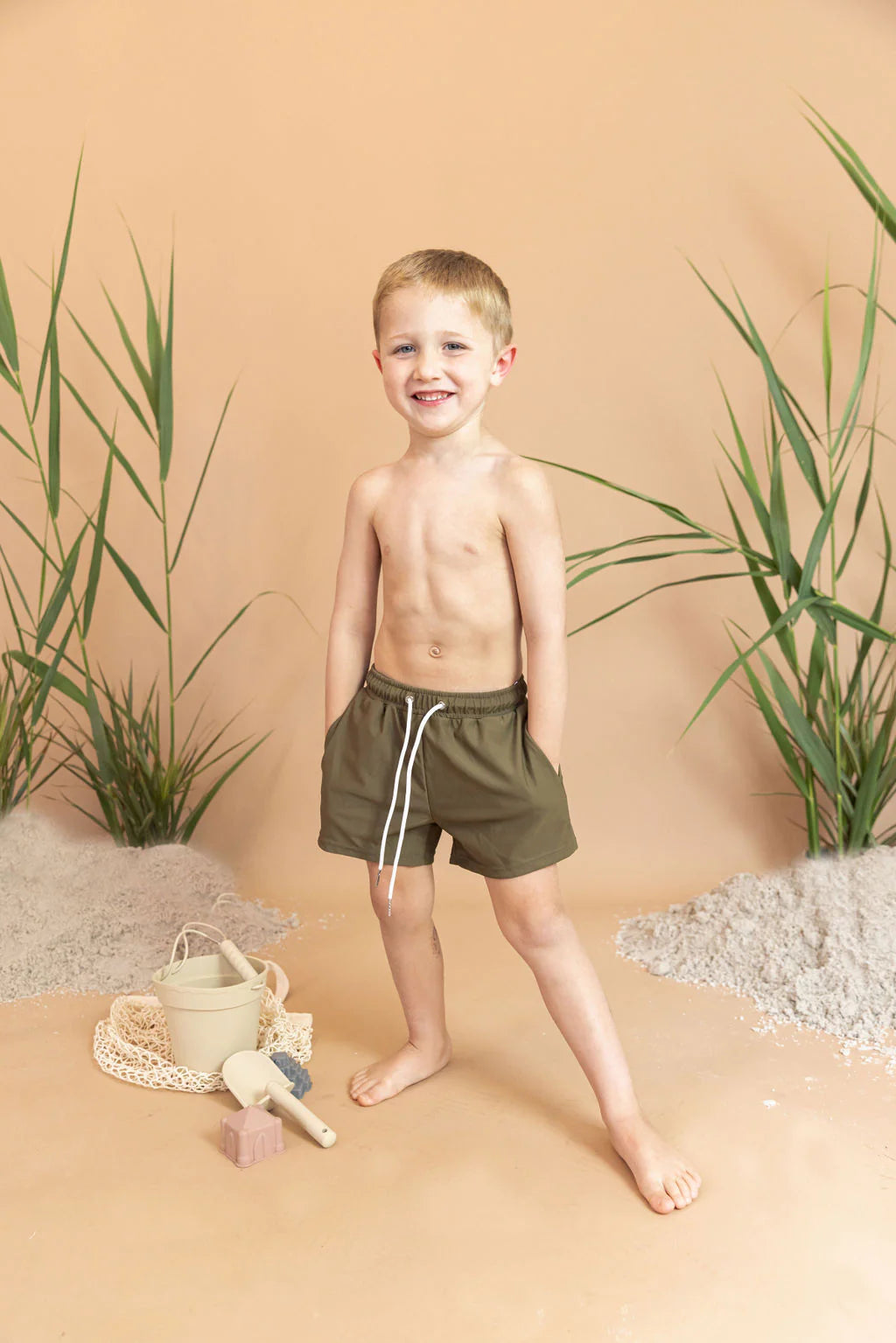 Boys Shorts (army green)