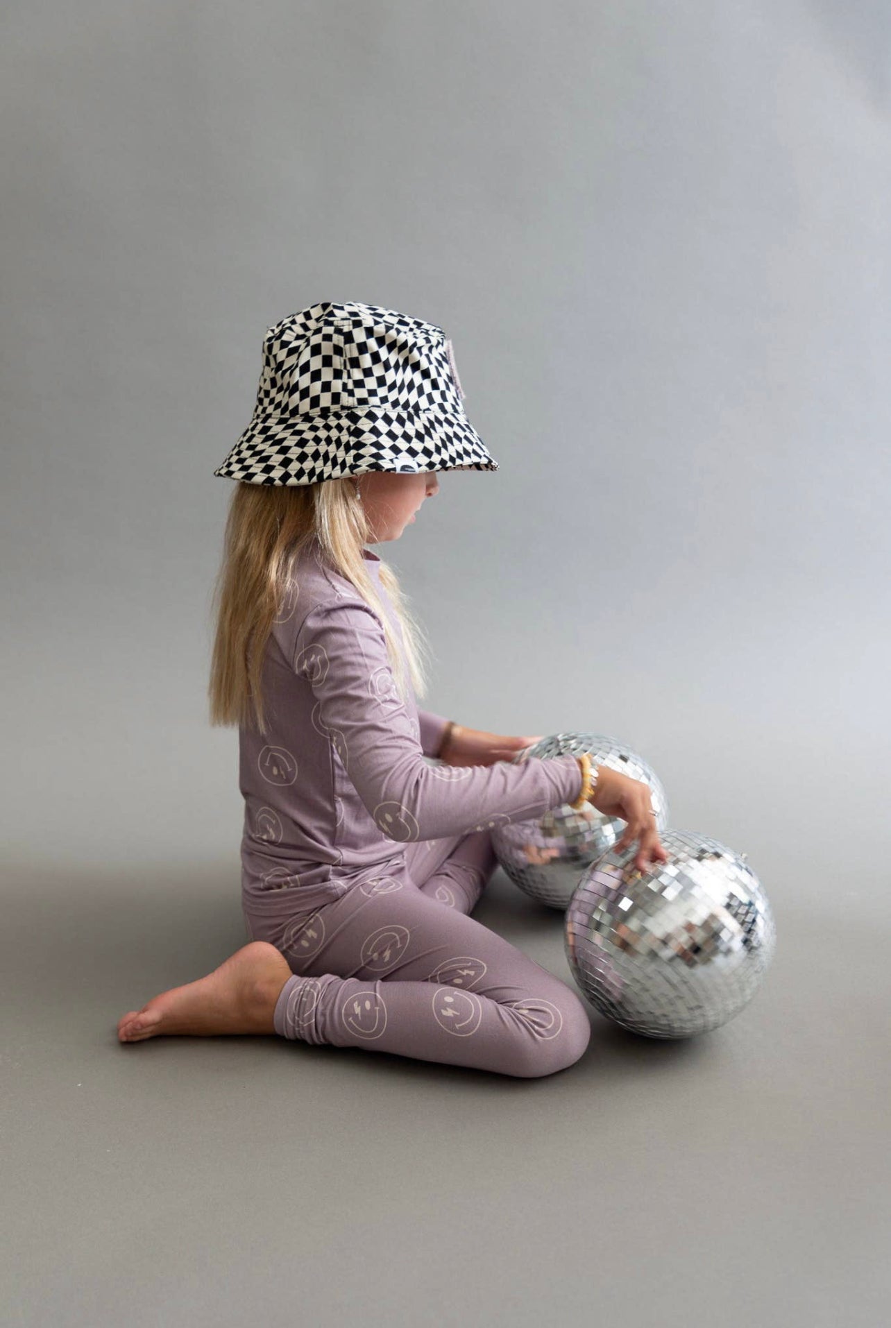 Wavy Checker Bucket Hat