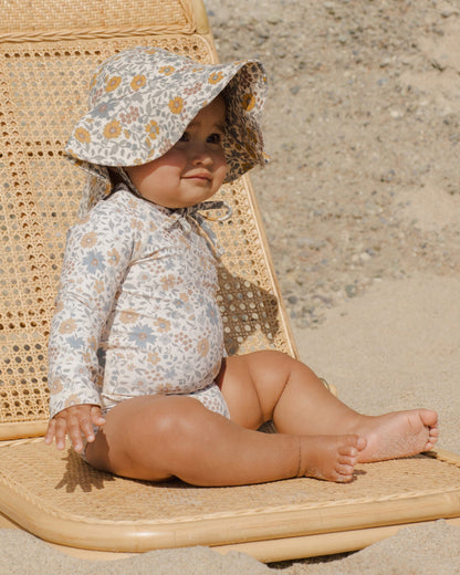 Maryn Rashgaurd Set || Gardenia