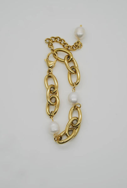 Chunky Chain Bracelet with Pearls