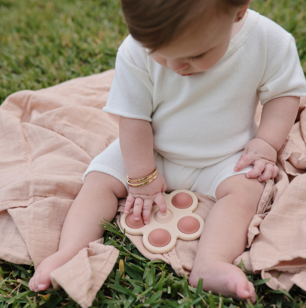 Flower Press Toy (Rose/Blush/Shifting Sand)